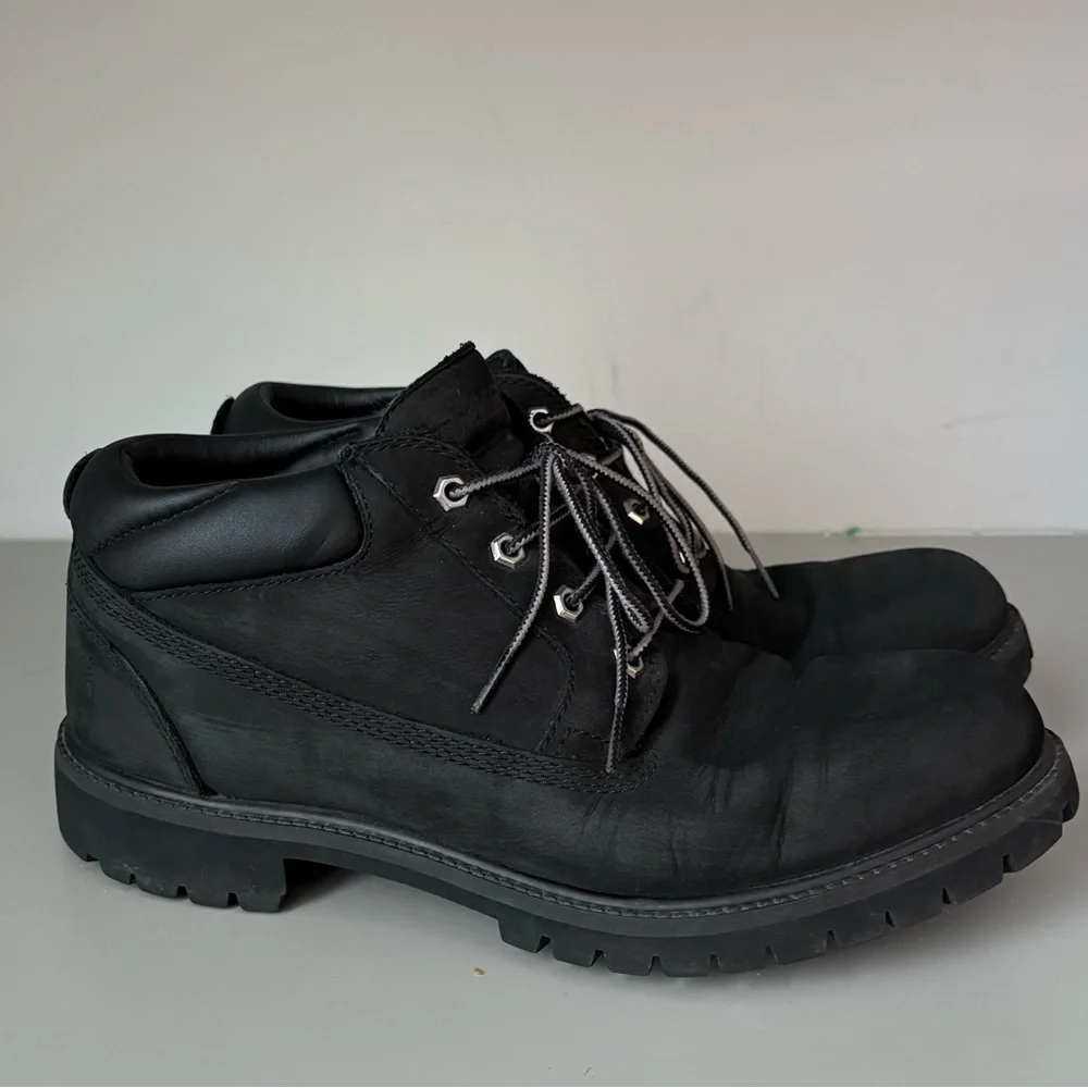 Timberland Men’s Black Leather Chukka Work Boots – Size 11